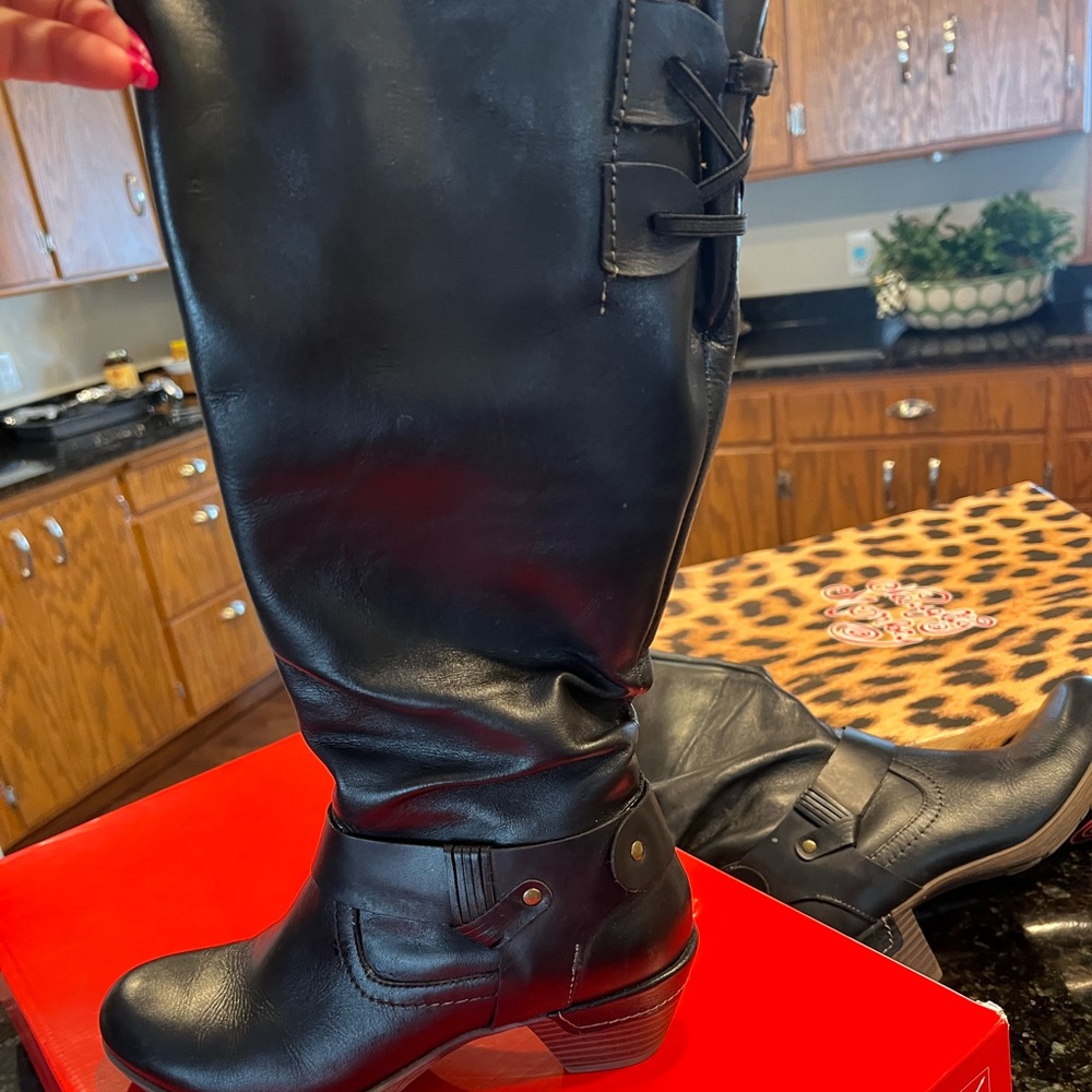 Pikolinos boots